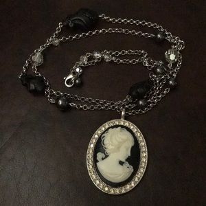 Cameo Necklace Tarina Tarantino